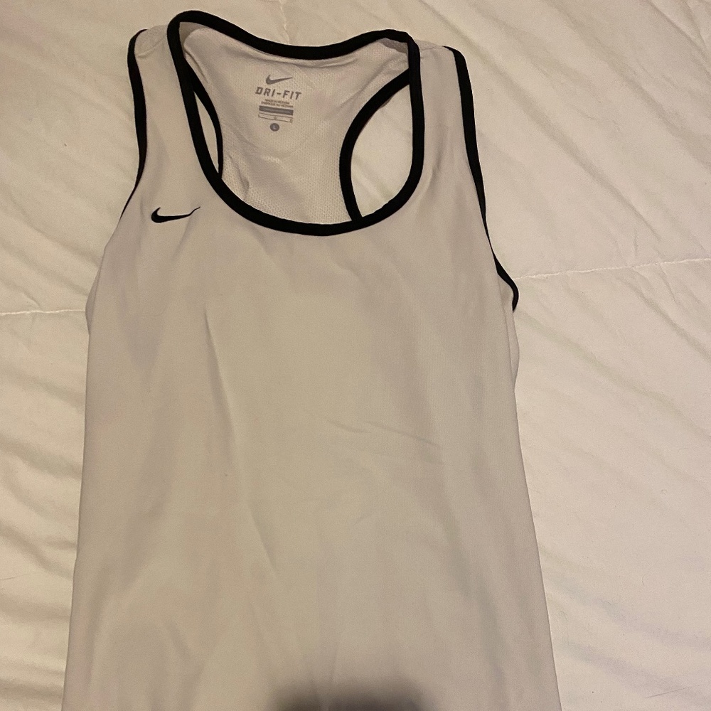 Nike dri-fit top